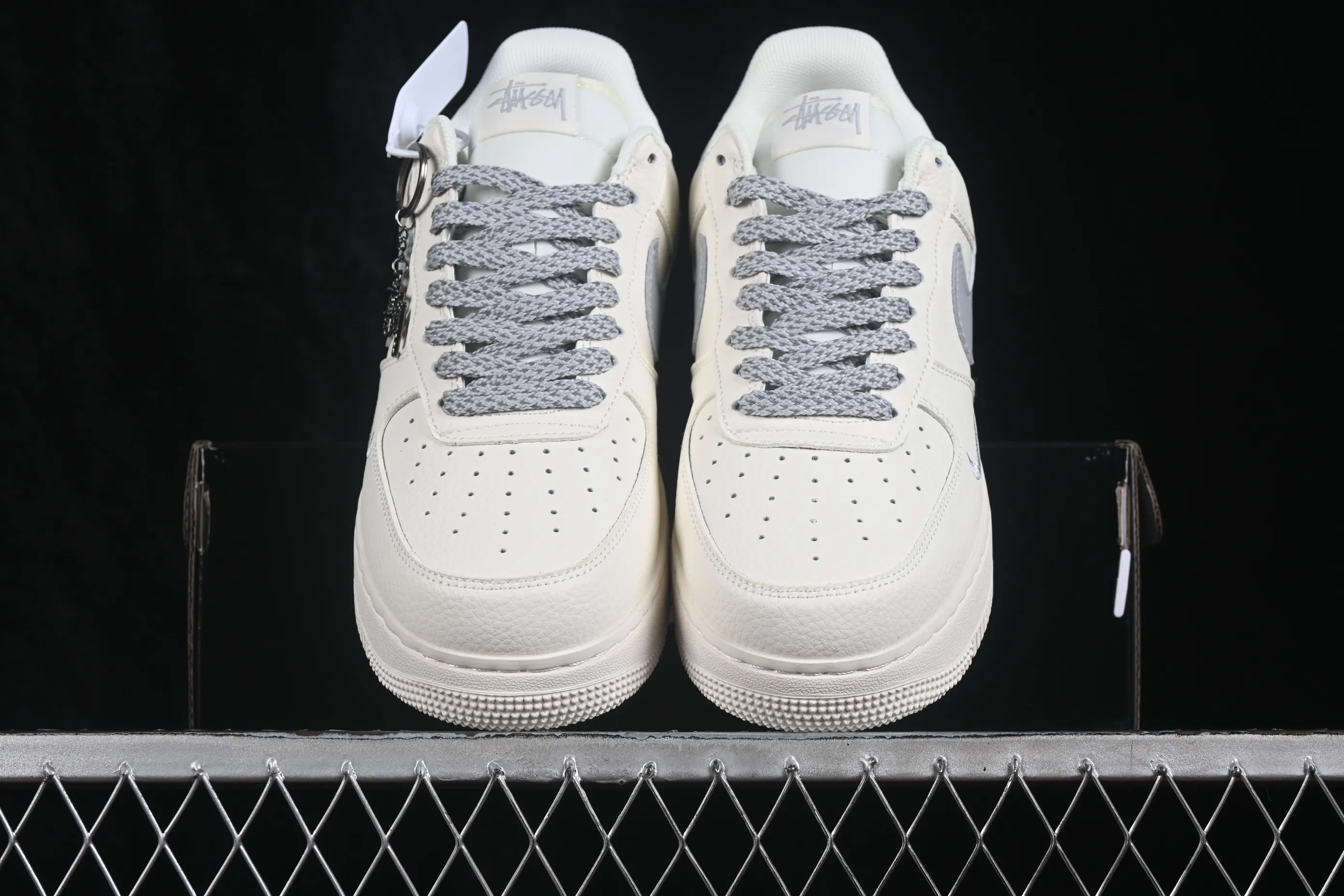 All categories Nk Air Force 1 Air Force series Nk Air Force 1 Low Air Force low-top Nike Air Force 1'07 Low joint model Air Force 1 low-top casual sneakers DN9688-143